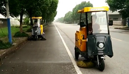 環(huán)衛(wèi)垃圾車在垃圾運輸鏈中處核心地位